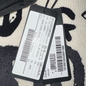 Dolce & Gabbana Sweater .. only wore 1 time ..